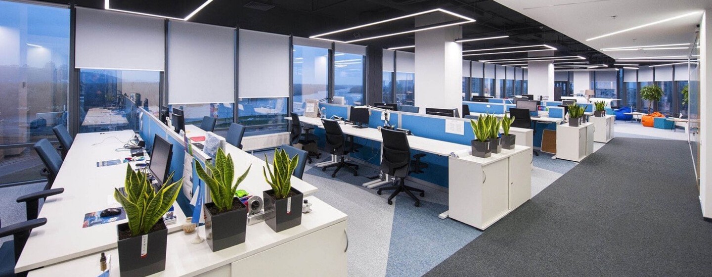 Иммиграционный Центр «RESIDENT»