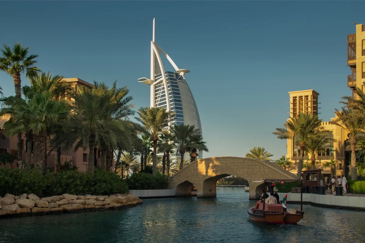 Вакансии в ОАЭ